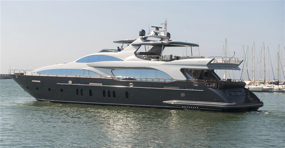 Luxury Yacht Charter