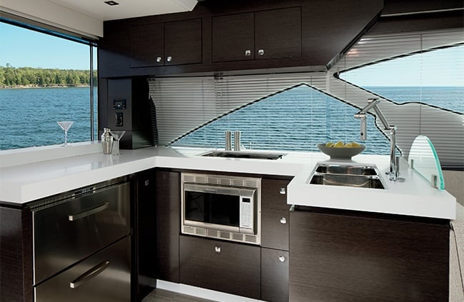 Cruisers Yachts 60 Fly