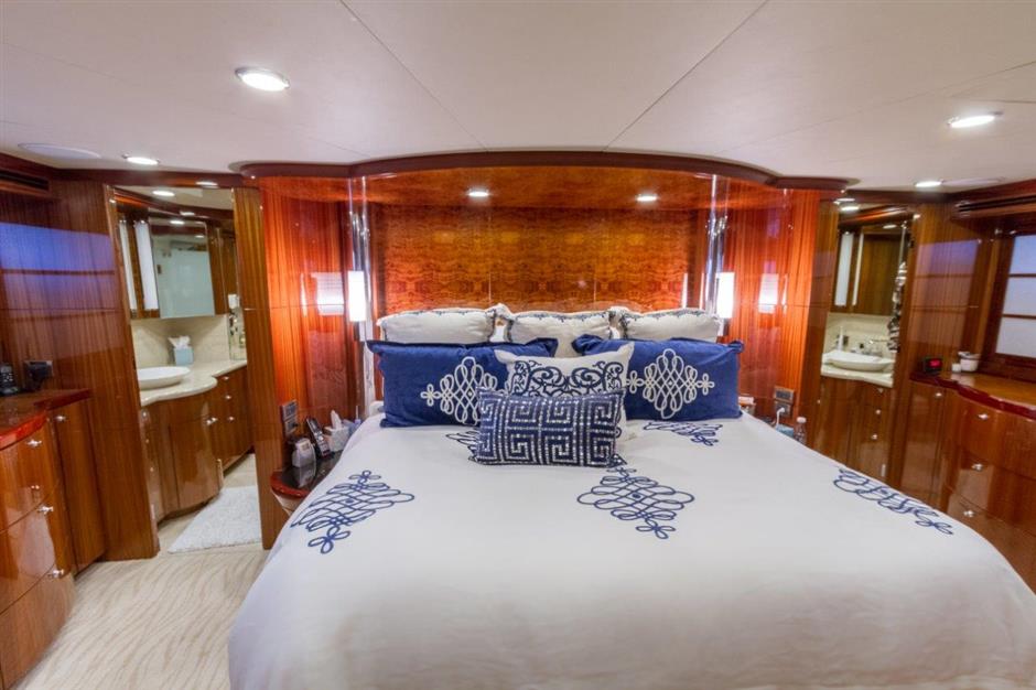 Image 2010: Master Stateroom