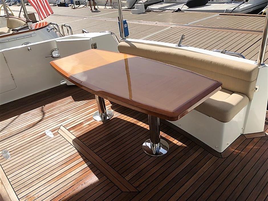 Image 2034: aft lounge