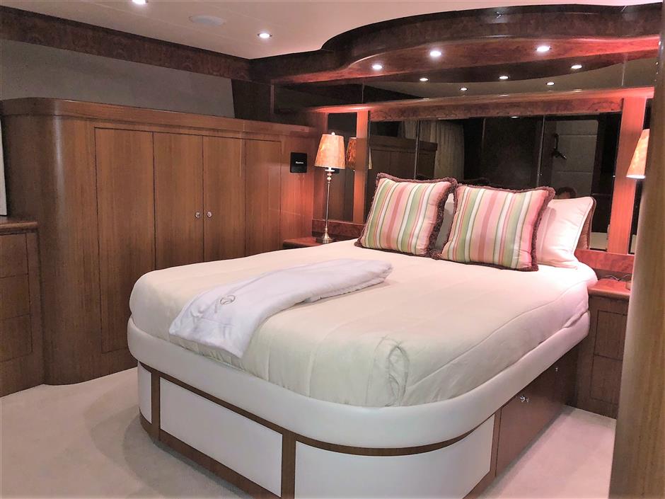Image 2038: main stateroom