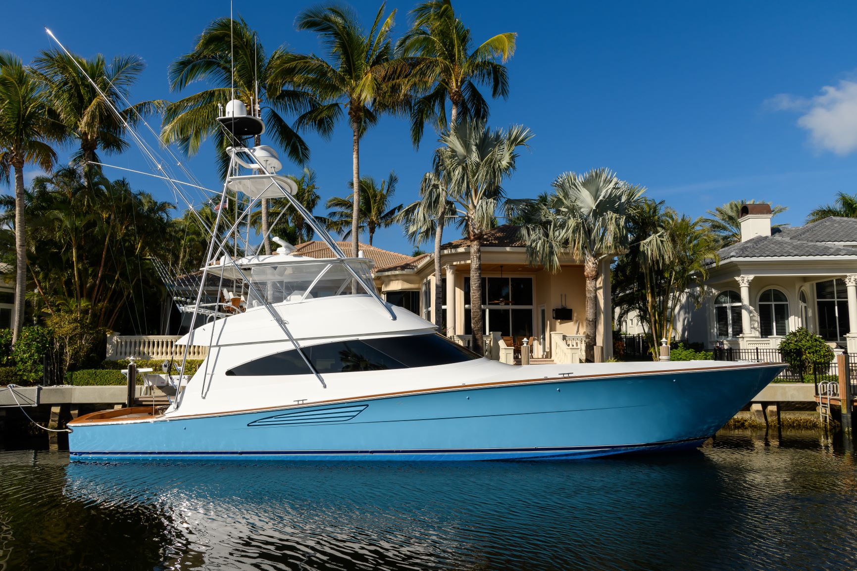Image 2932: Viking Yachts 68 Convertible