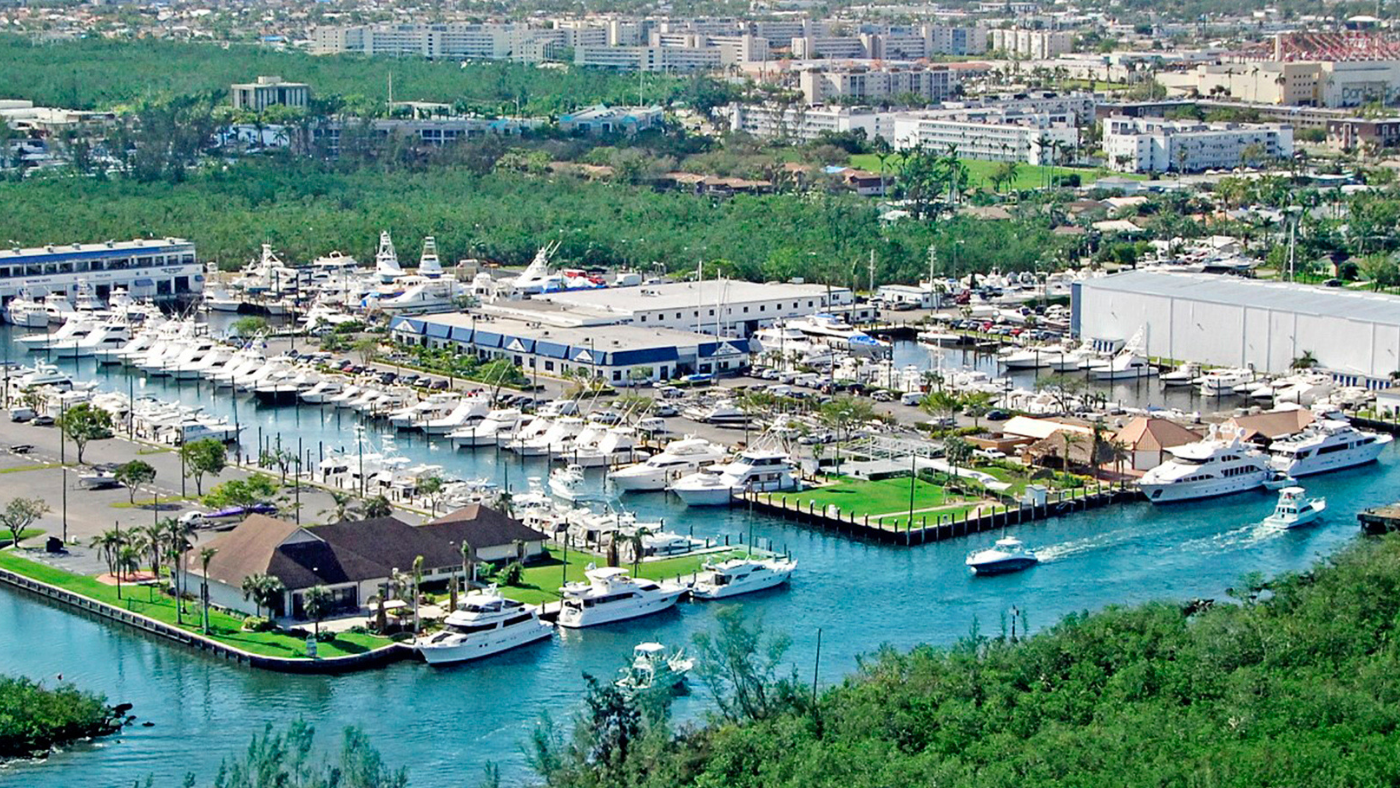 Boats-Near-Show