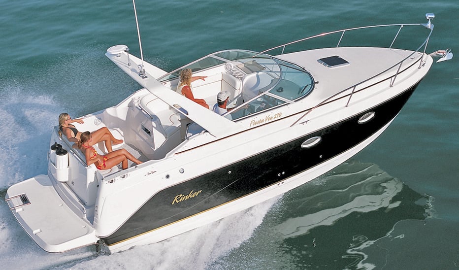 Rinker Yachts 270 Express Cruiser