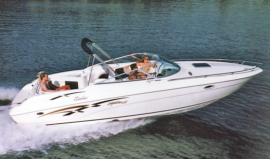 Rinker Yachts 272 Captiva Cuddy