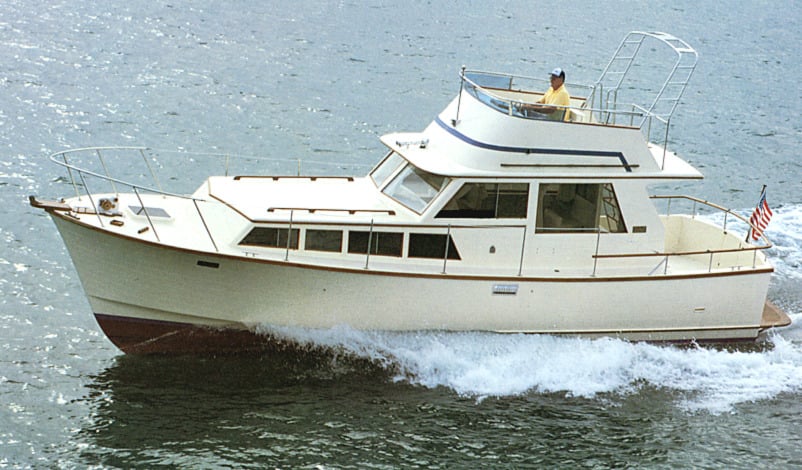 Roughwater 37 Sedan