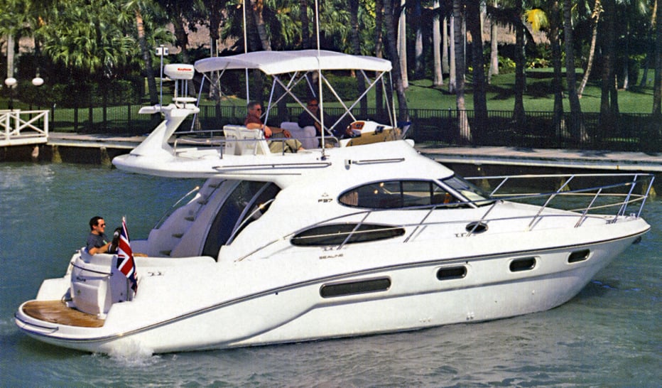 Sealine Yachts F37 Flybridge