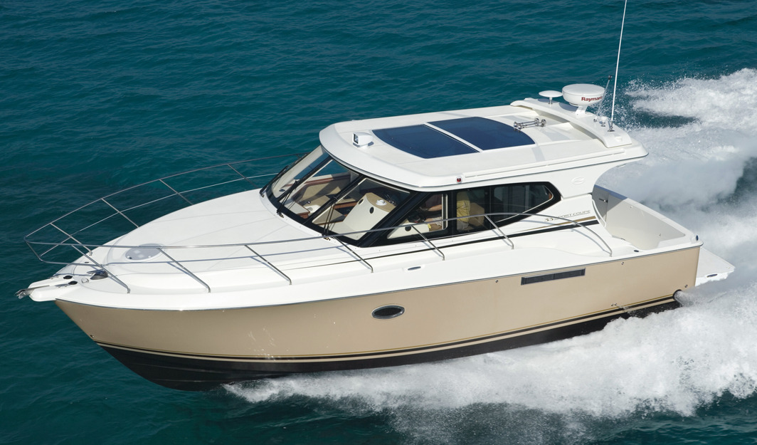 Silverton Yachts 33 Sports Coupe