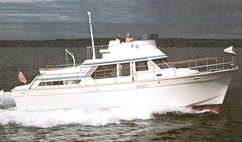Tollycraft Yachts 40 Tri-Cabin MY