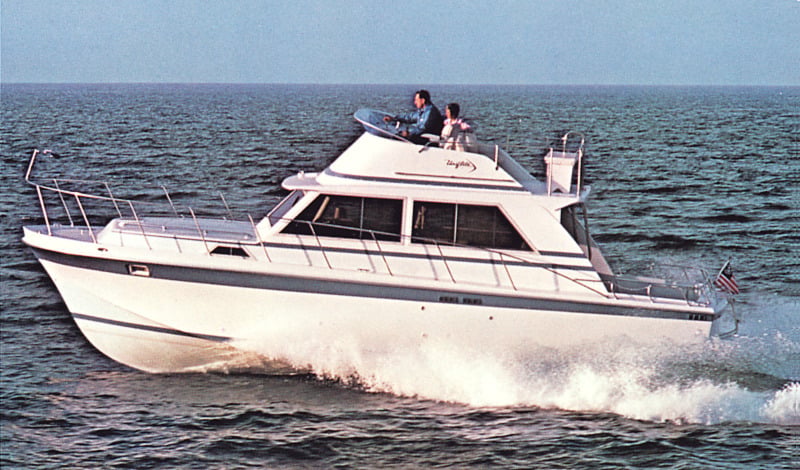 Uniflite 36 Sport Sedan