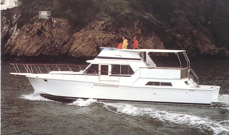 Uniflite 48 Yacht Fisherman