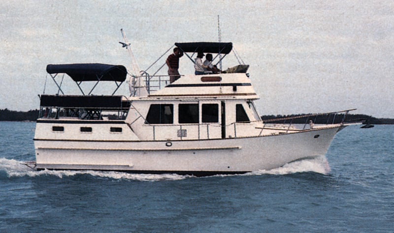 CHB Yachts 35 Sundeck
