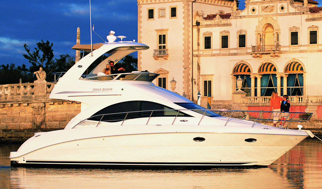 Sea Ray Yachts 390 Sedan Bridge