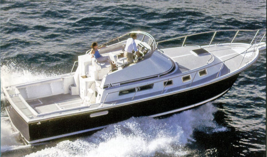Albin 35 Command Bridge