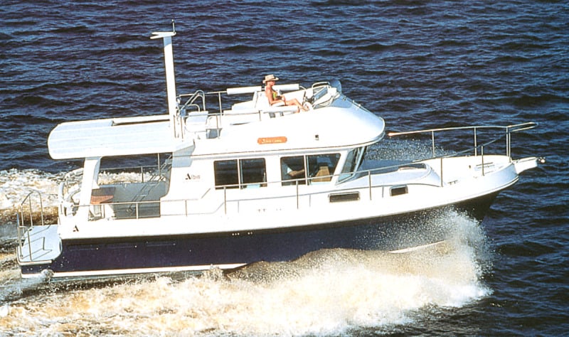 Albin 36 Express Trawler