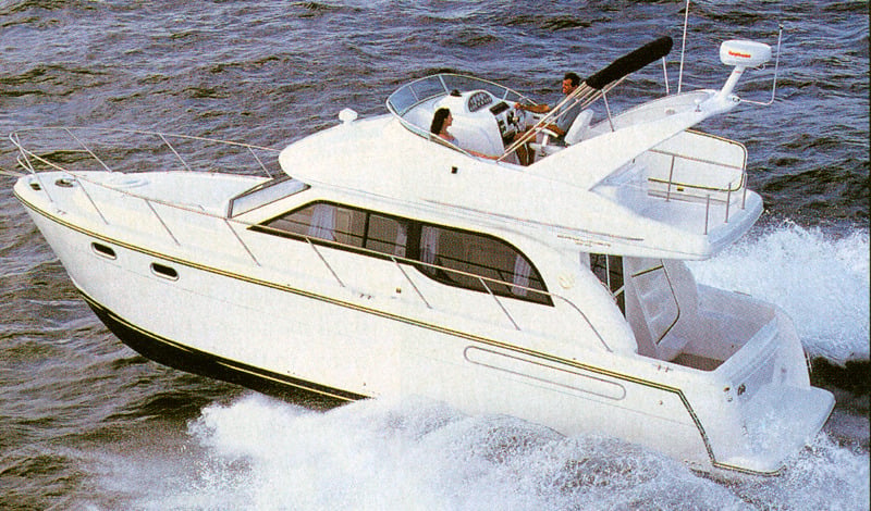 Bayliner Yachts 3488 Command Bridge