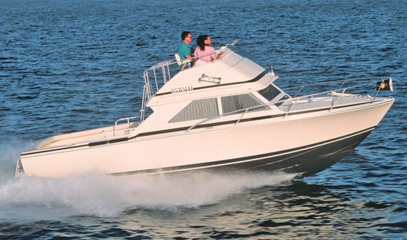 Bertram Yachts 28 Flybridge Cruiser