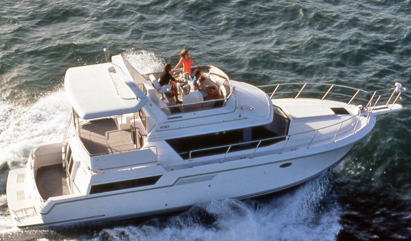 Carver Yachts 430 Cockpit Motor Yacht