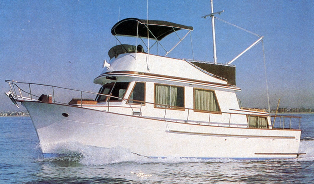 CHB Yachts 34 Double Cabin