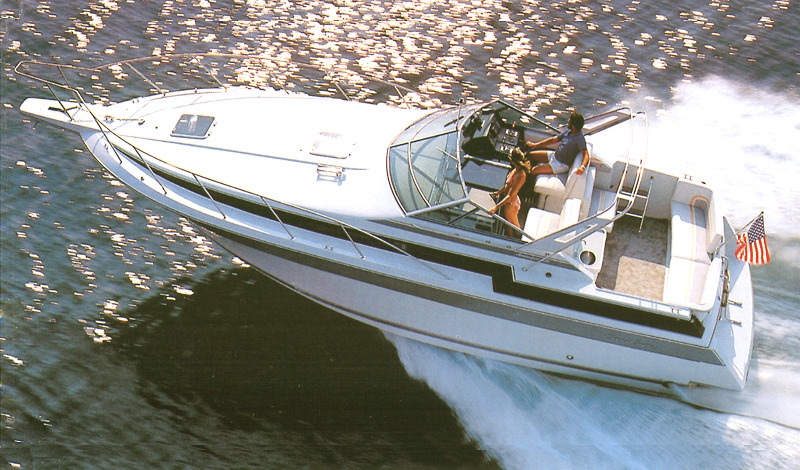 Chris Craft Yachts 320-322 Amerosport Express