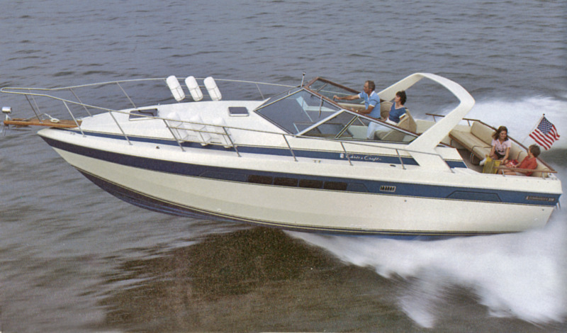 Chris Craft Yachts 336 Mid Cabin Express