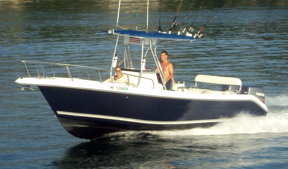 Cobia 264-274 Center Console