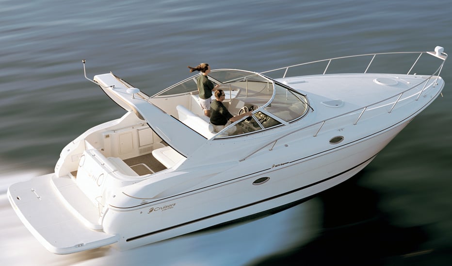 Cruisers Yachts 320 Express