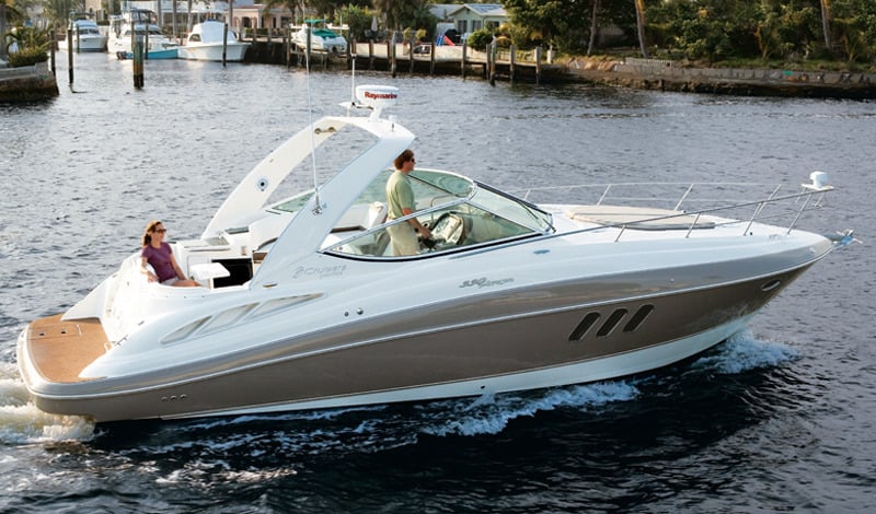 Cruisers Yachts 330-350-35 Express