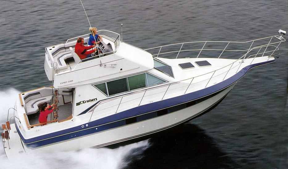 Cruisers Yachts 338 Chateau Vee; 3380 Esprit