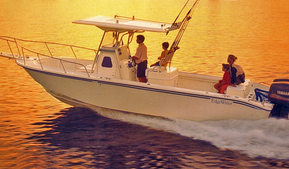 Edgewater 260 Center Console