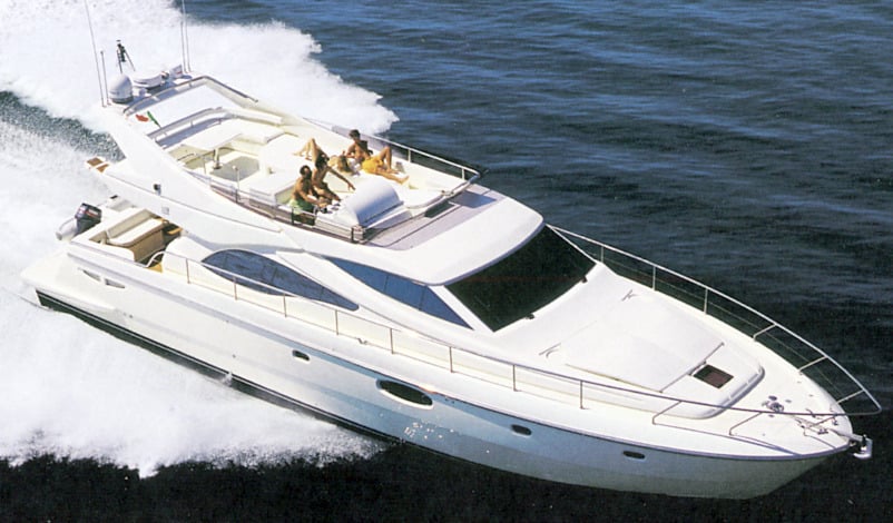 Ferretti Yachts 590