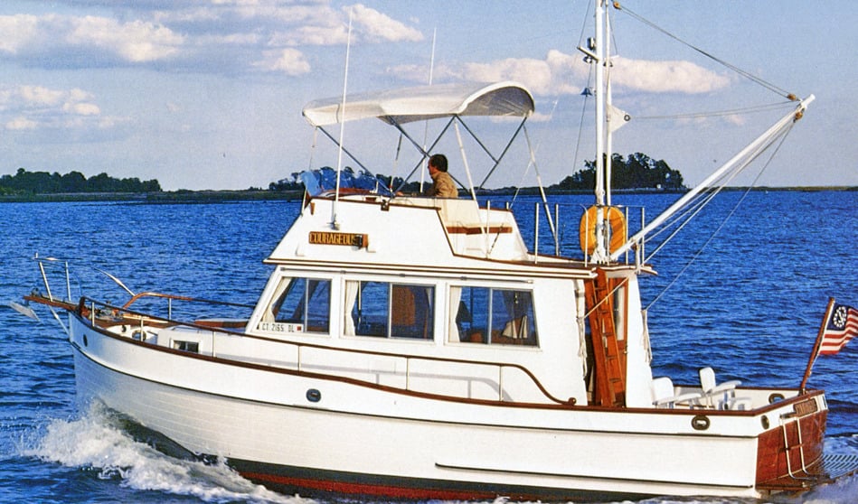 インディアン魚座 Grand Banks Yachts 32 Sedan (1965–95) | HMY Yachts