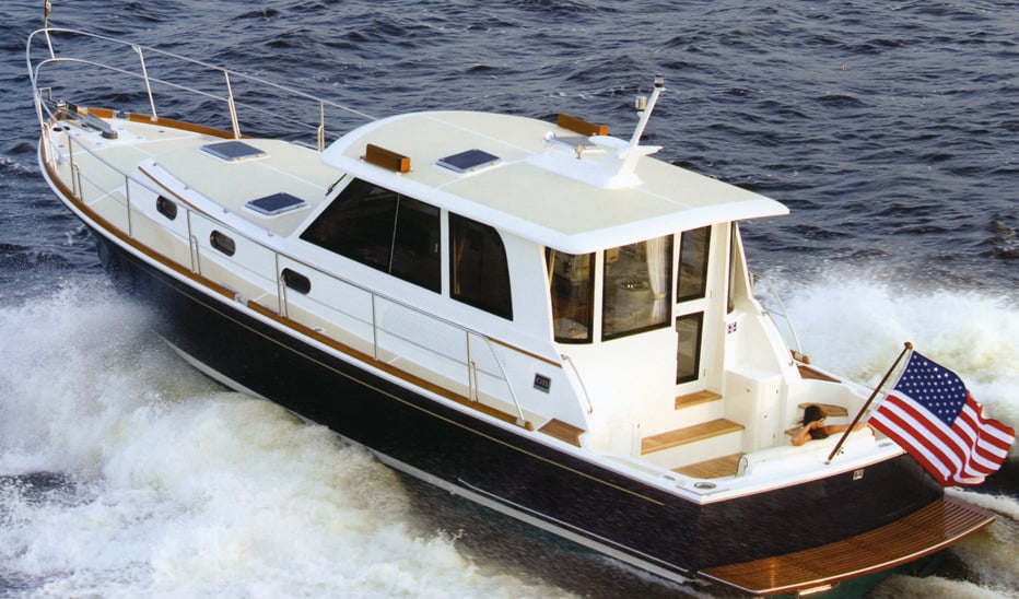 Grand Banks Yachts Eastbay 39 SX
