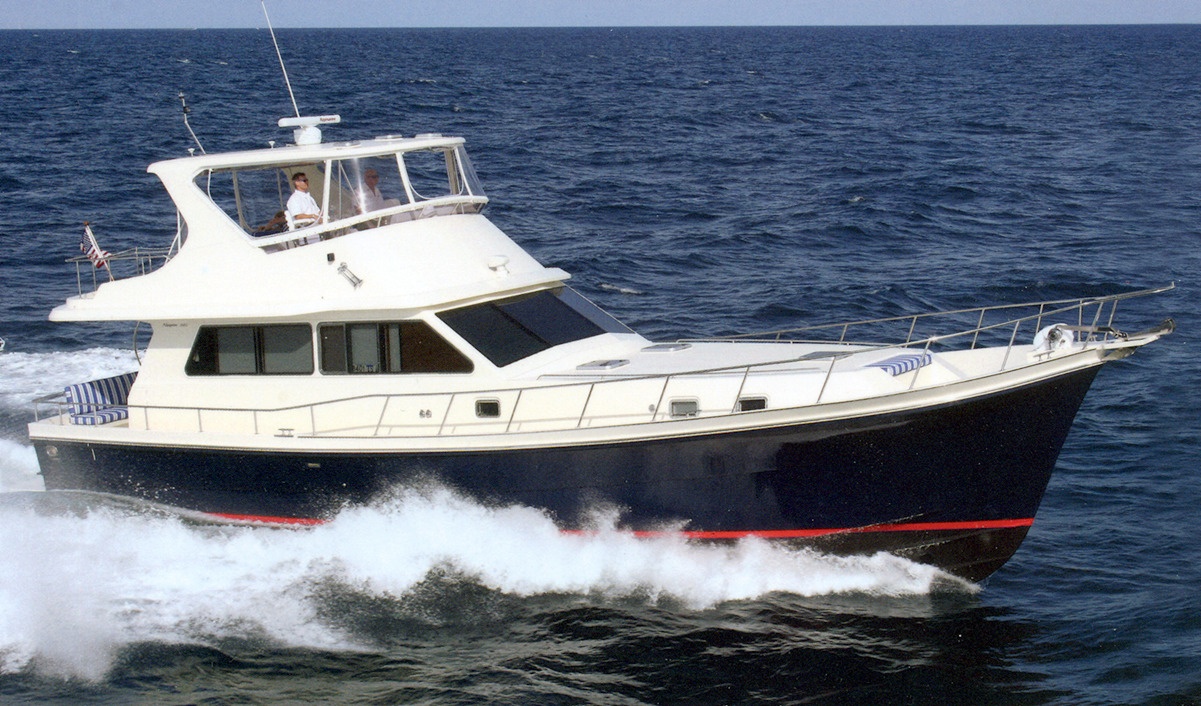 Hampton Yachts 540-560 Sedan