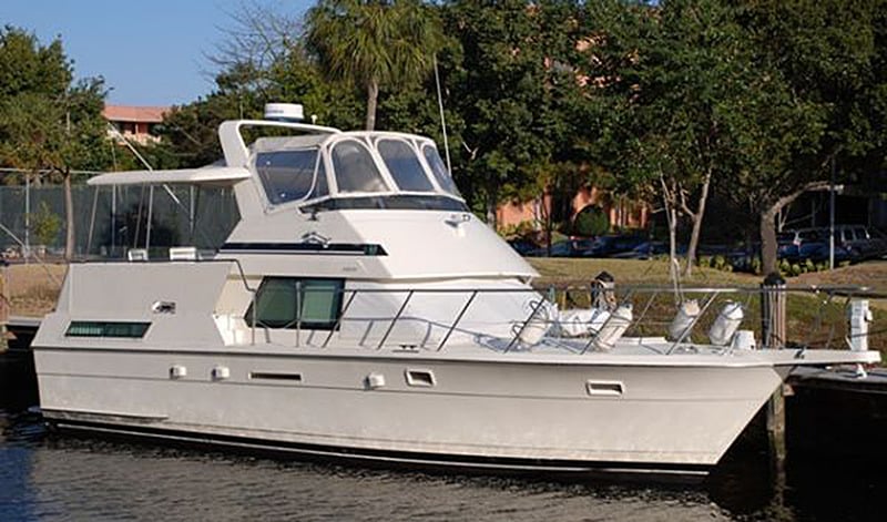 Hatteras Yachts 40 Double Cabin