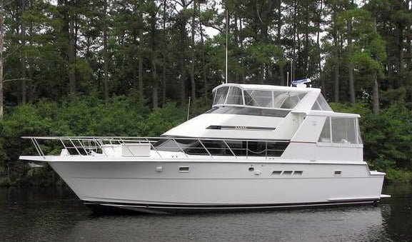 Hatteras Yachts 48 Cockpit Motor Yacht
