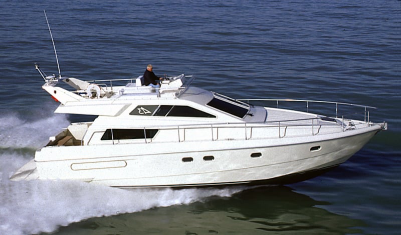 Ferretti Yachts 48