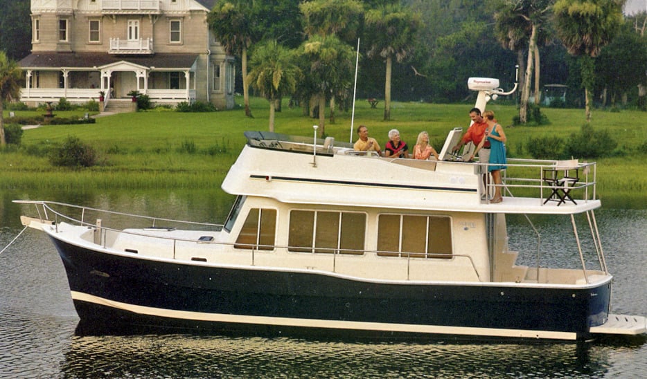 Mainship Yachts 400 Trawler; 414 Trawler