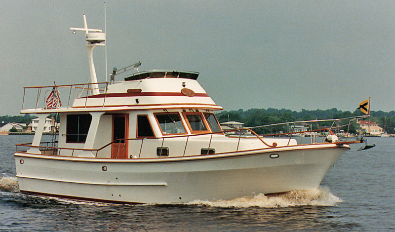 Marine Trader Yachts 38 Sedan
