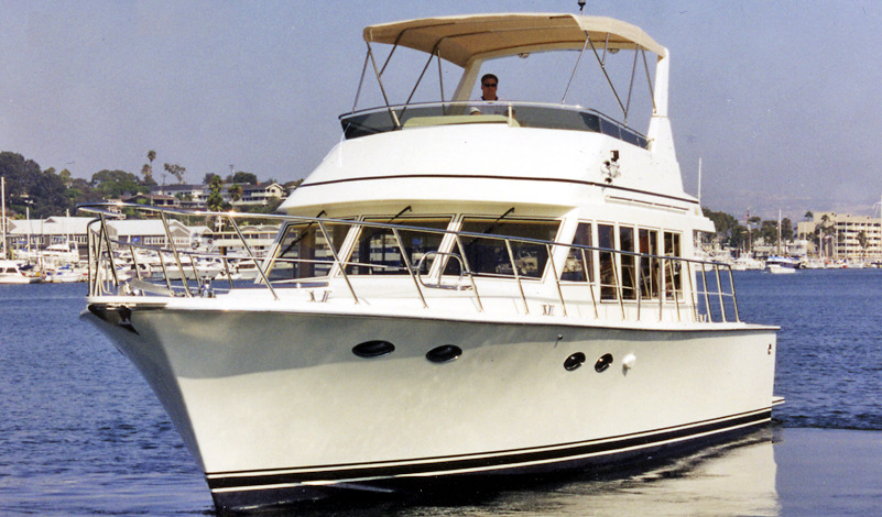 McKinna Yachts 47 Sedan; 481 Sedan (1999–2006) | HMY Yachts