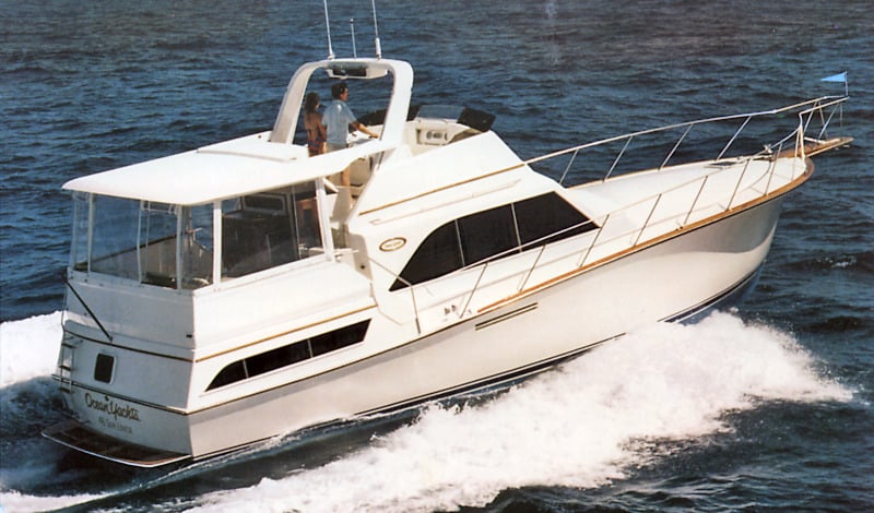 Ocean Yachts 46 Sunliner