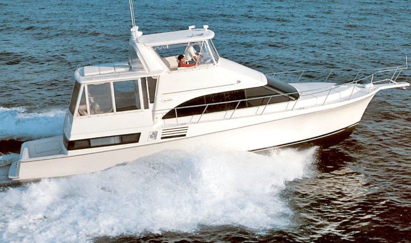 Ocean Yachts 48 Cockpit Motor Yacht