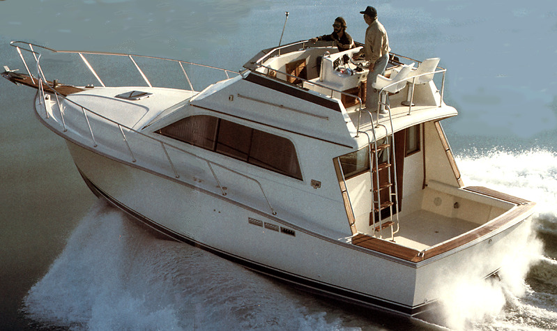 Pacemaker 34 Convertible (1988–92) | HMY Yachts