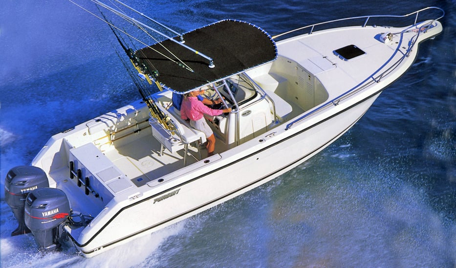 Pursuit Yachts 2670 Cuddy Console