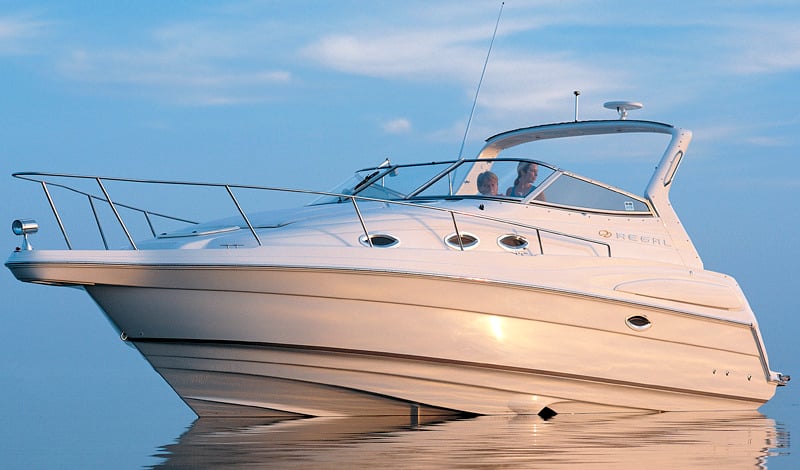 Regal Yachts 2760-2860 Commodore