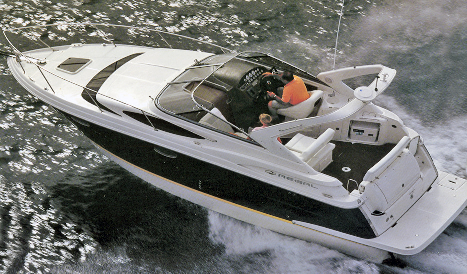 Regal Yachts 2860 Window Express (2006–11) | HMY Yachts