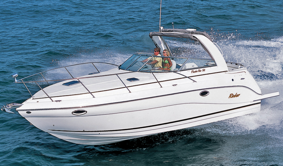 Rinker Yachts 310-312 Fiesta Vee; 320 Express