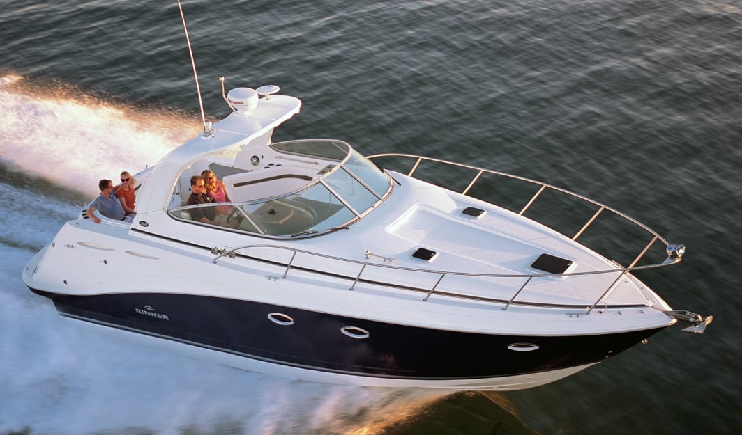 Rinker Yachts 360 Express Cruiser