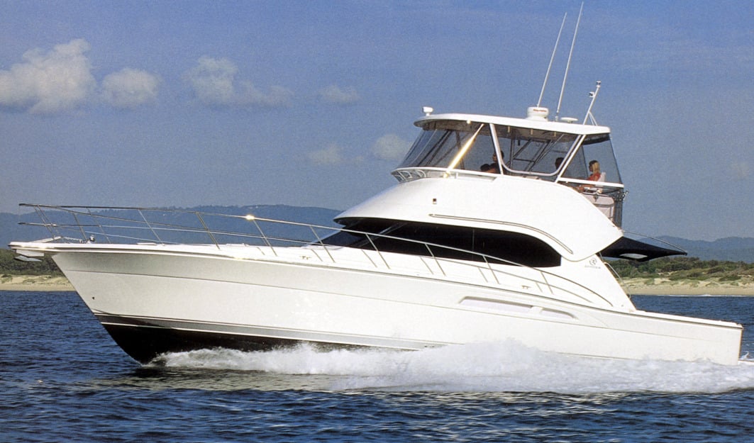 Riviera Yachts 47 Flybridge