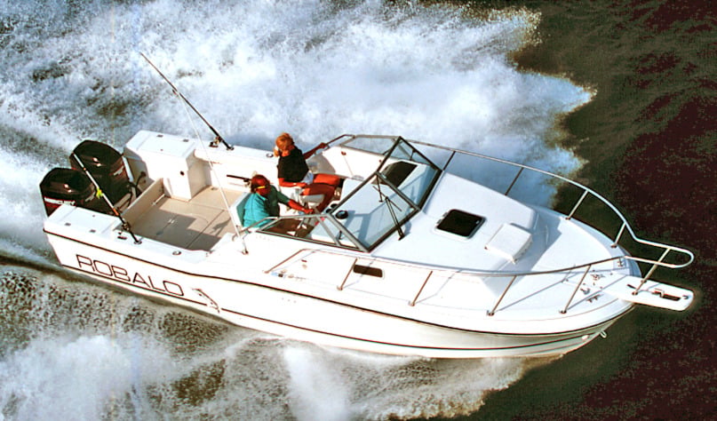 Robalo 2660 Cuddy Cabin